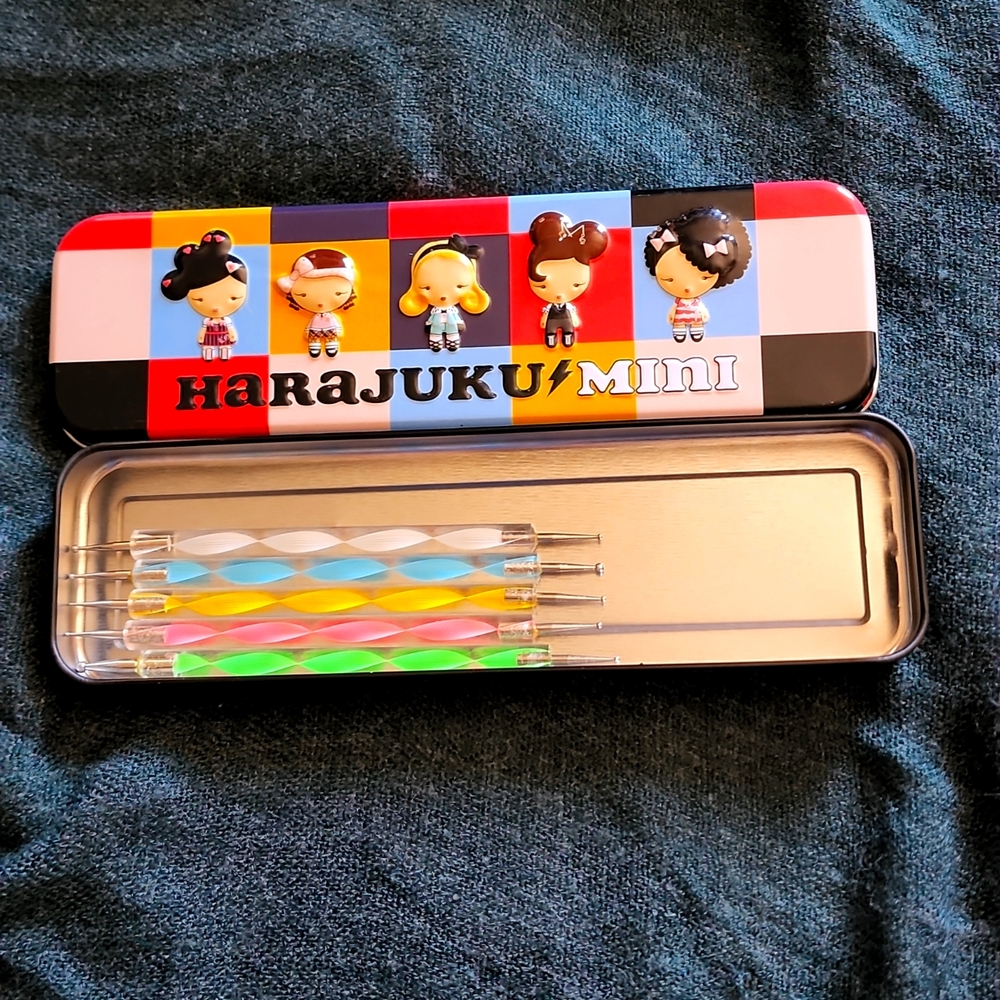 USED HARAJUKU MINI LOVERS PENCIL CASE BRUSH CONTAINER SCHOOL BOX NEW GWEN